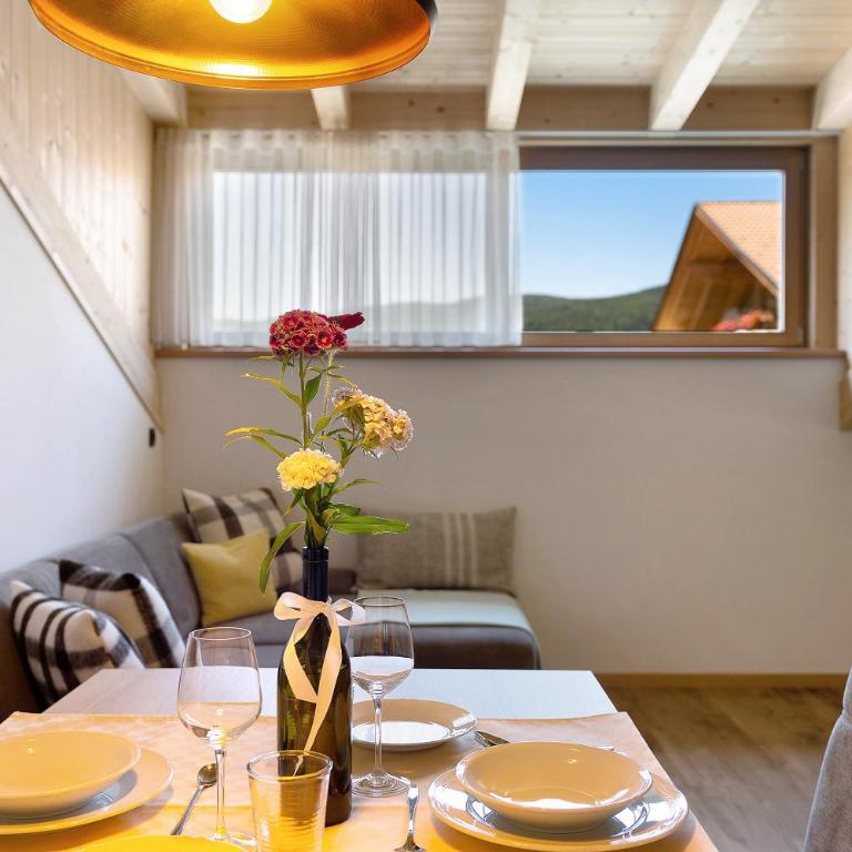 Living Lerchna - Schöne Aussicht 2 - Superior One-Bedroom Apartment with Balcony - 1