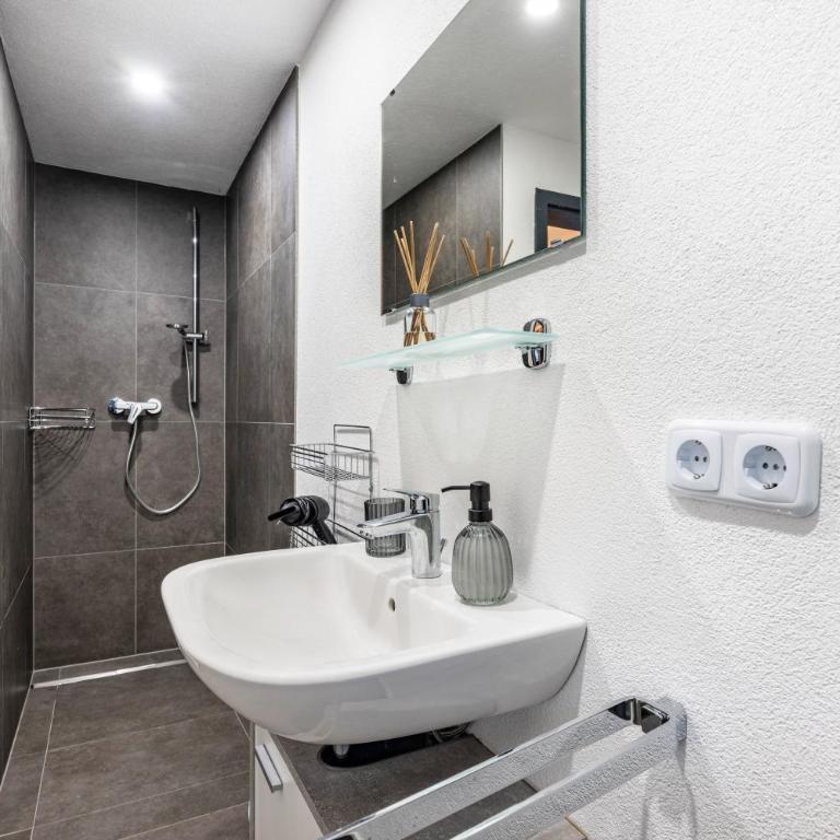 Haus an der Ache - Deluxe Doppelzimmer mit Dusche - 13