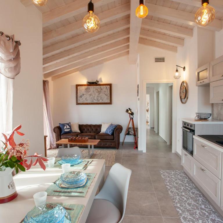 Casa Bella Vista - Two-Bedroom House - 4