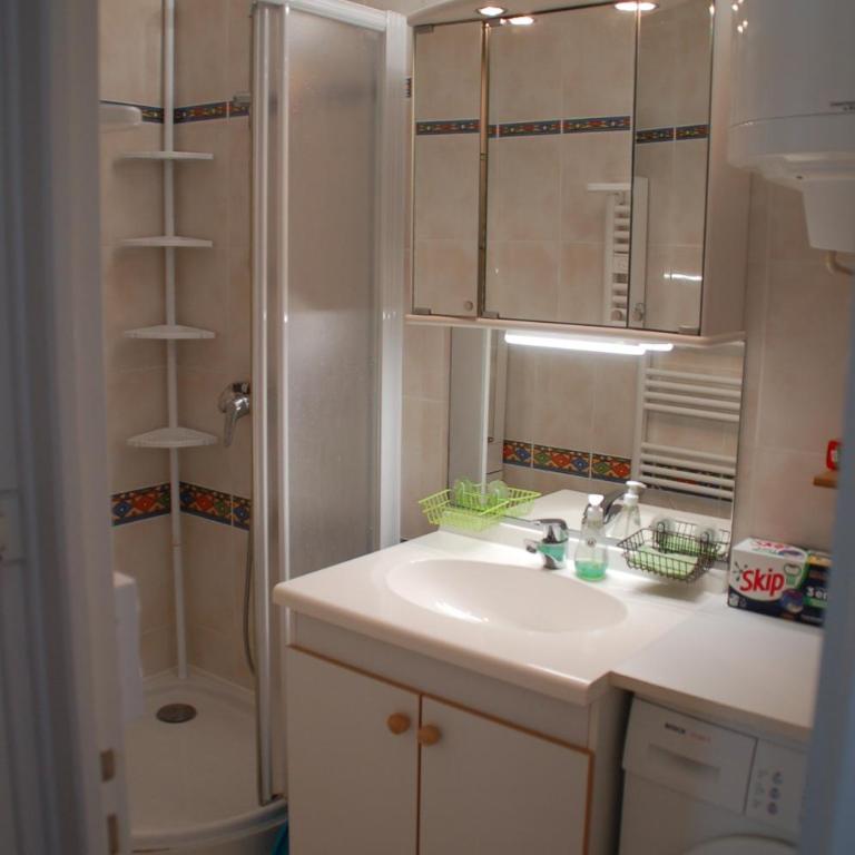 Vue mer les Becs Saint Hilaire - Appartement 1 Chambre Supérieur avec Balcon - 17