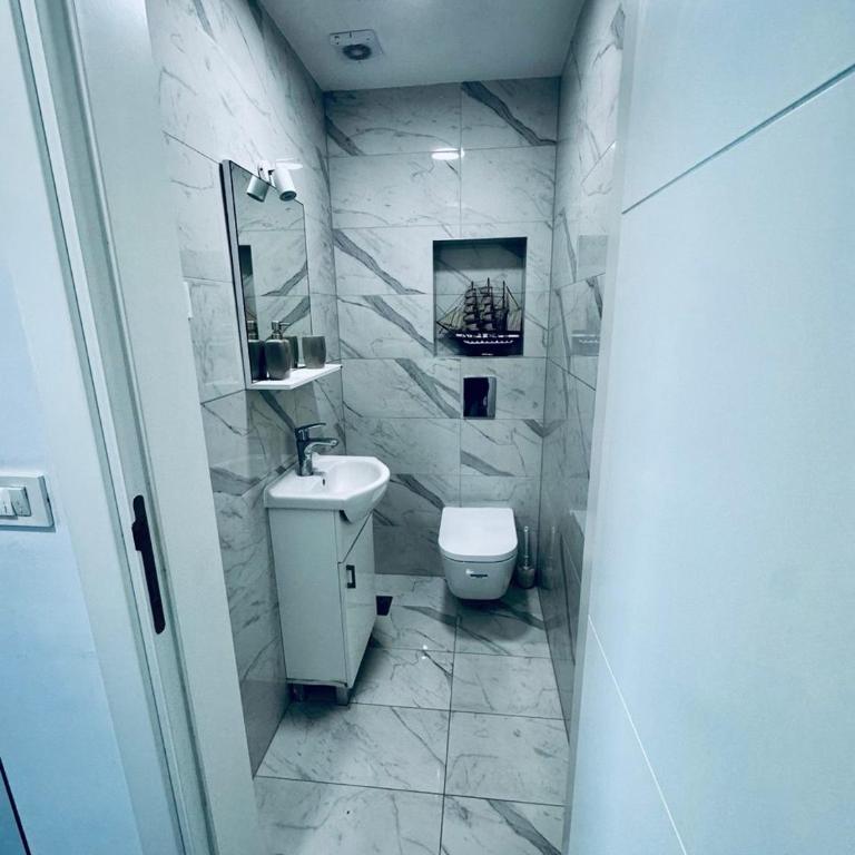 K-Club Marine Soul - Two-Bedroom Apartment with Balcony and Sea View - 11