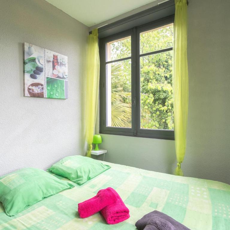 T3 ensoleillé le Vignemale - Two-Bedroom Deluxe Apartment with Garden View - 9