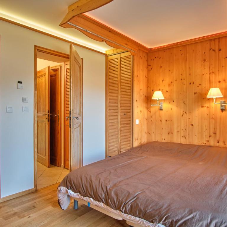 La Croix Du Sud - Two-Bedroom Deluxe Apartment with Garden View - 9