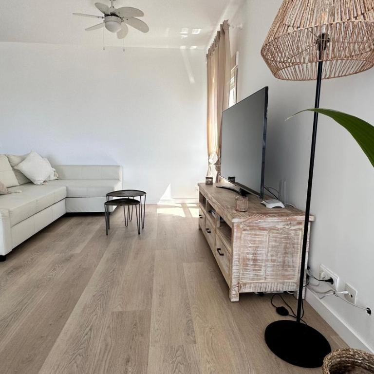 Casa Lydia - Two-Bedroom Deluxe Apartment with Ocean View - 9