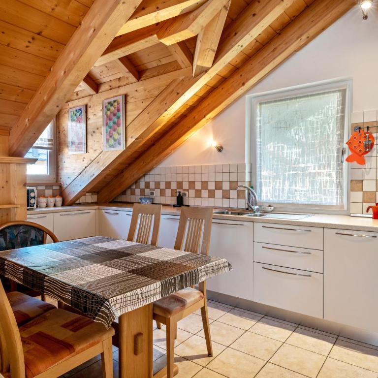 Appartamento Davide - Appartamento Premium con 3 Camere da Letto e Balcone - 6