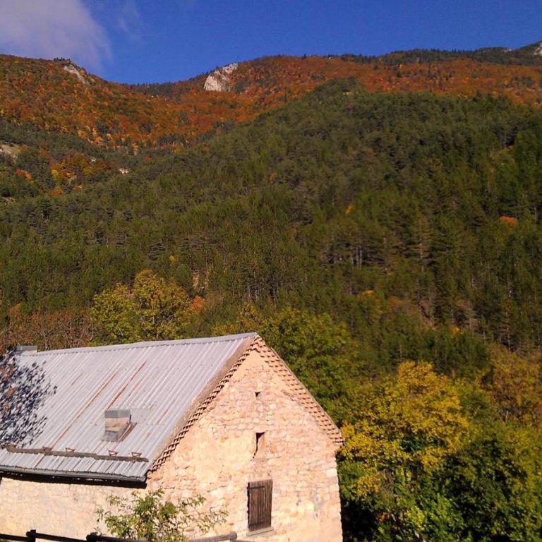 Gite Les Sabots De Venus - Appartement 3 Chambres avec Vue sur la Montagne - 23