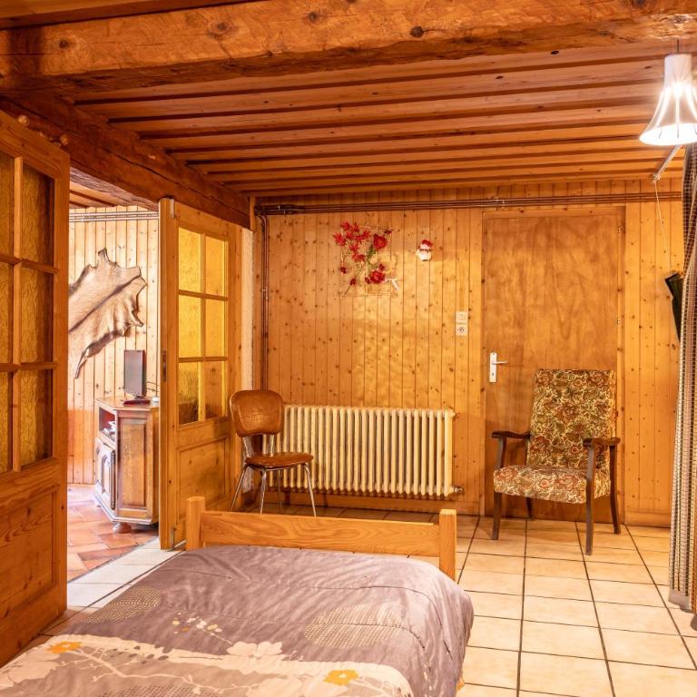 Appartement Atypique - Two-Bedroom Deluxe Apartment with Garden View - 15