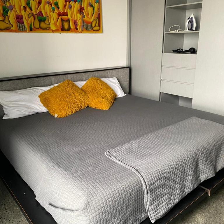 Modern loft with panoramic views - Two-Bedroom Apartment - 22