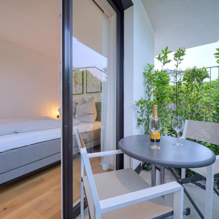 Villa Carmensita Premium Lazise - Appartamento Deluxe con 2 Camere da Letto e Vista Giardino - 14