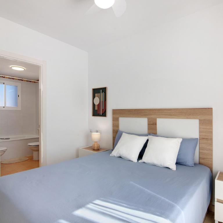 Estrella - Two-Bedroom House - 14