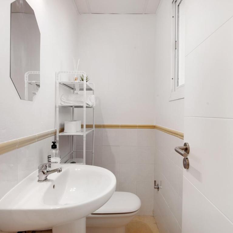 Estrella - Two-Bedroom House - 22