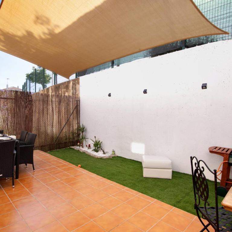 Estrella - Two-Bedroom House - 23