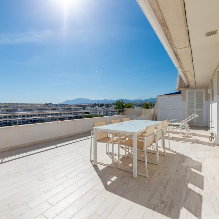 Marina Banus - Apartamento Deluxe de 2 dormitorios con vistas al mar - 24