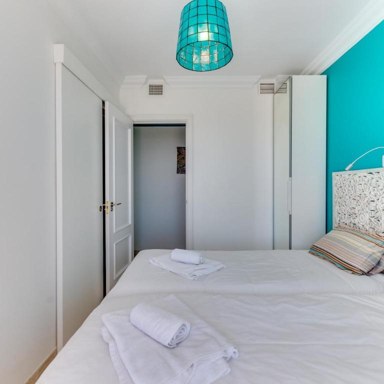 Marina Banus - Apartamento Deluxe de 2 dormitorios con vistas al mar - 19