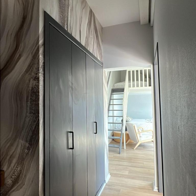 Cloud Stylish flat with jacuzzi near city center - Loft - 4