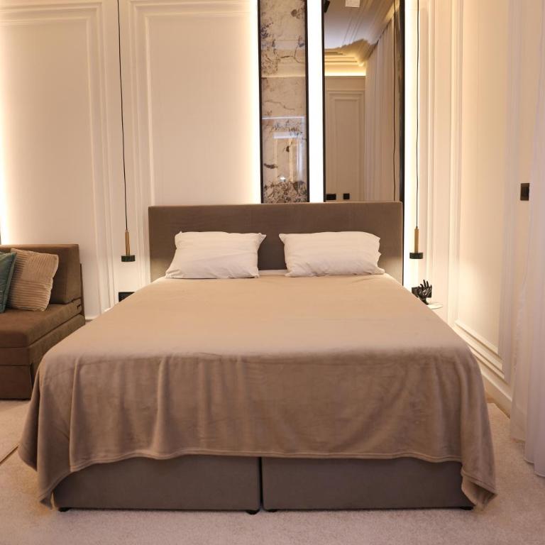 Urban Crown Apartments Sarajevo - Studio Apartment with Balcony - 27