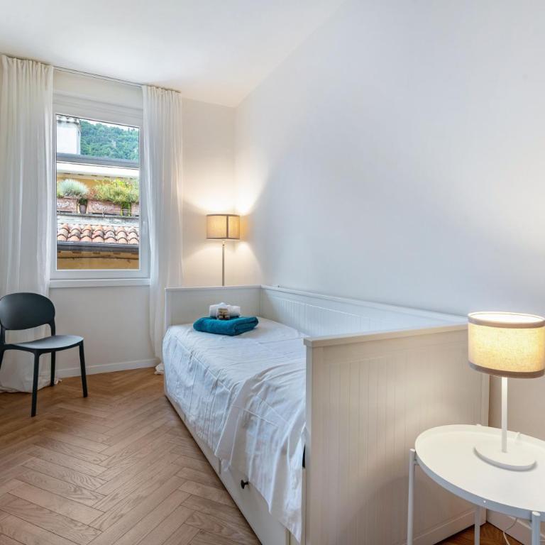 Lumia’s Flat - Lake View - Appartamento con 3 Camere da Letto e Vista Lago - 16