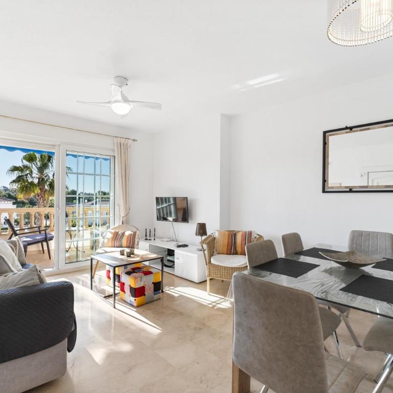 Sunnygolfbeach - Apartamento Deluxe de 2 dormitorios con vistas al jardín - 10