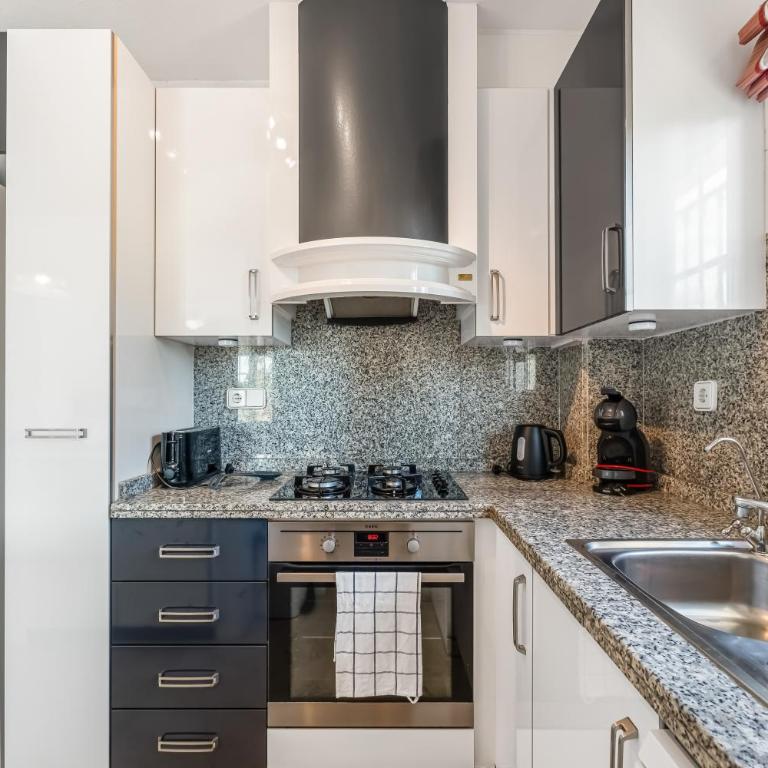 Sunnygolfbeach - Apartamento Deluxe de 2 dormitorios con vistas al jardín - 17