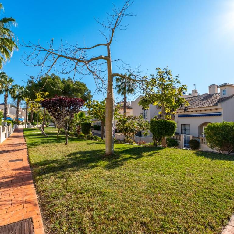 Sunnygolfbeach - Apartamento Deluxe de 2 dormitorios con vistas al jardín - 8