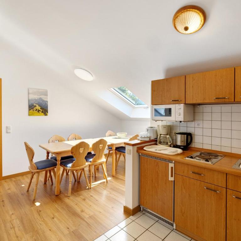 Fewo Brünnstein - Nr 60 Pool, Sauna - Superior Apartment mit 1 Schlafzimmer und Balkon - 6