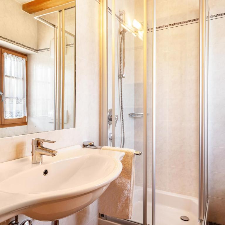 Schreiberhof Landhaus - One-Bedroom Apartment with Garden View - 21