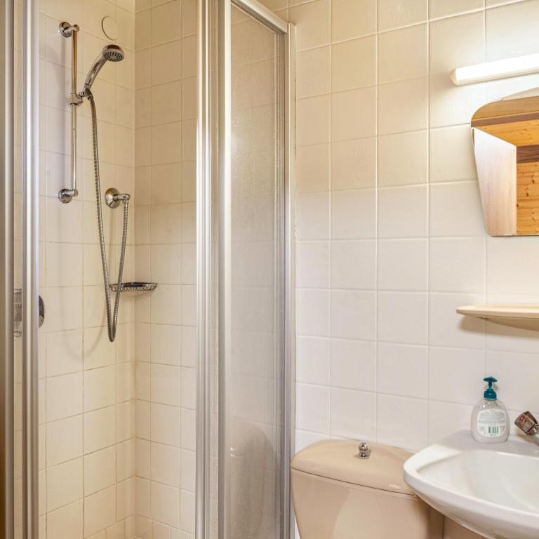 Apart-hochzillertal Gartenwohnung - Apartment mit 3 Schlafzimmern und Bergblick - 32