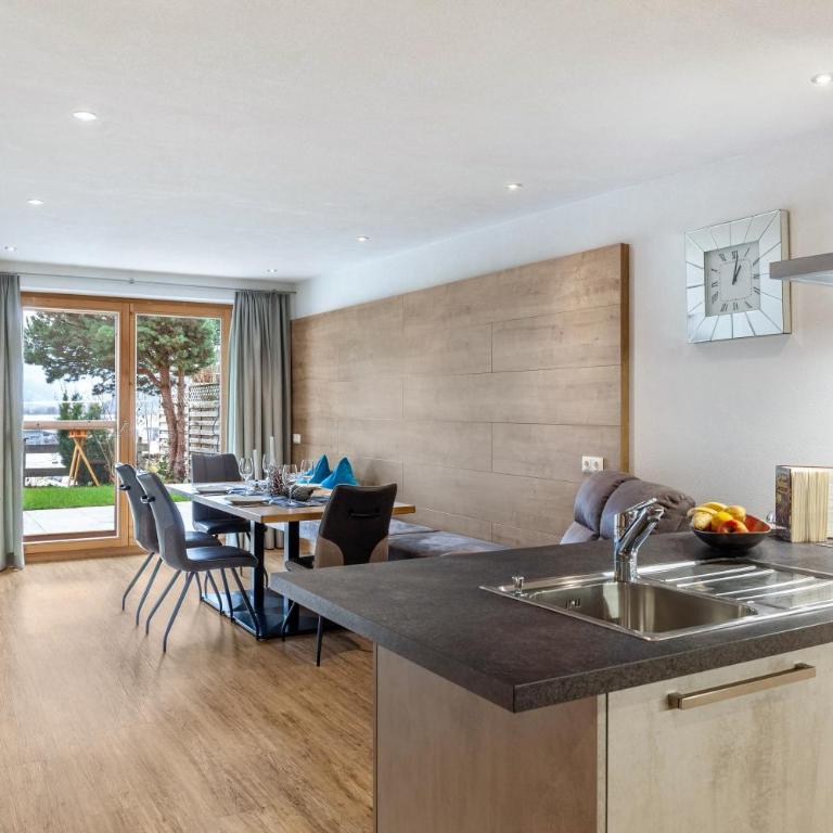 Apart-hochzillertal Gartenwohnung - Apartment mit 3 Schlafzimmern und Bergblick - 7