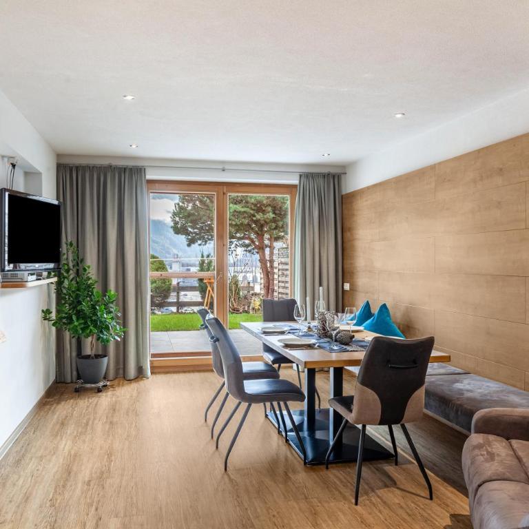 Apart-hochzillertal Gartenwohnung - Apartment mit 3 Schlafzimmern und Bergblick - 2
