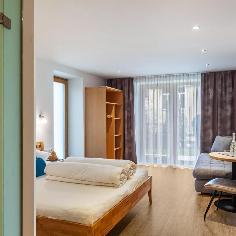 Apart-hochzillertal Gartenwohnung - Apartment mit 3 Schlafzimmern und Bergblick - 24