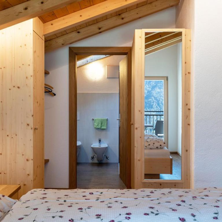 Thusnelda Apartment A - Appartamento Deluxe con 2 Camere da Letto e Vista Giardino - 14