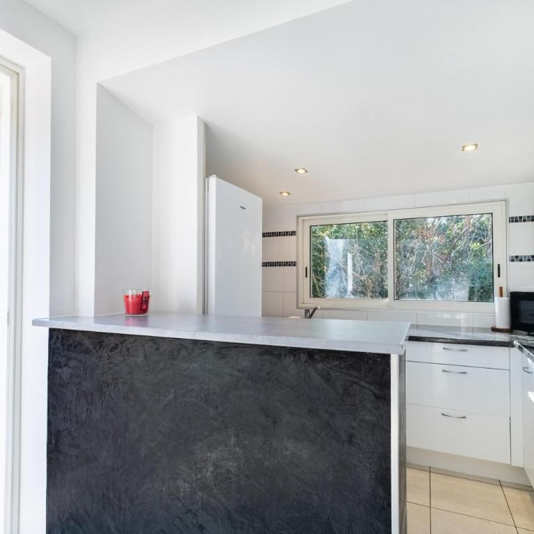 Courtille sur Mer - port de Frejus - Two-Bedroom Deluxe Apartment with Ocean View - 5