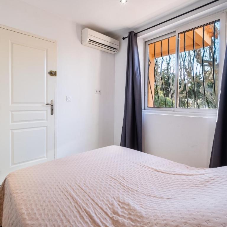 Courtille sur Mer - port de Frejus - Two-Bedroom Deluxe Apartment with Ocean View - 9