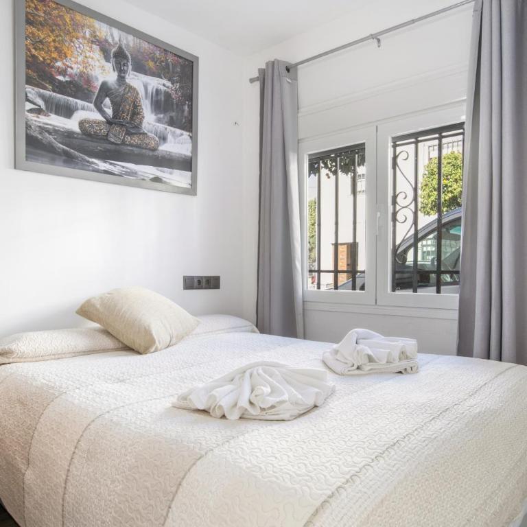 Apartamentos Serranía - Apartamento Superior con vistas a la ciudad - 9