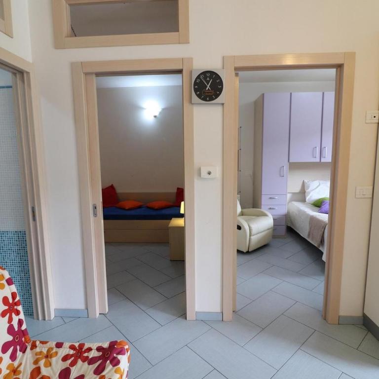Casa Vacanza Claudia Otranto - Appartamento Deluxe con 2 Camere da Letto e Vista Giardino - 8