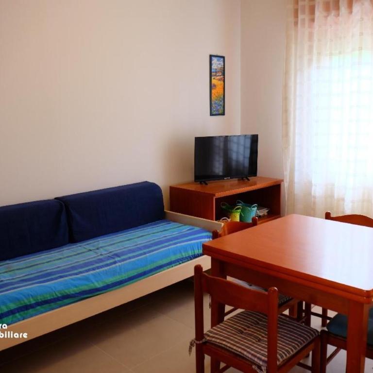 Residence Equilio A10 - Appartamento Deluxe con 2 Camere da Letto e Vista Giardino - 3