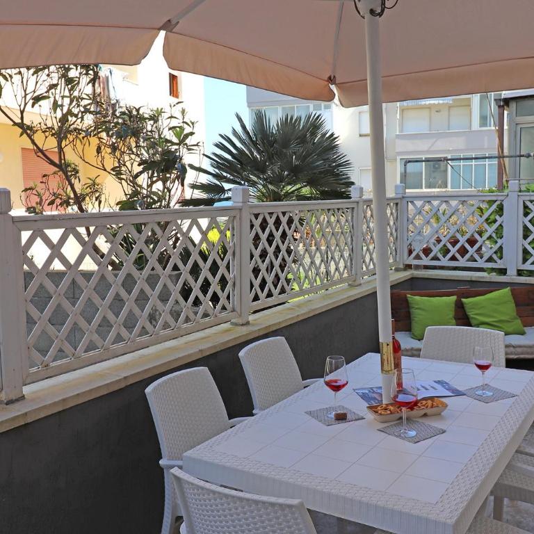 Casa Vacanze Luisa a Otranto 4 posti - Appartamento con 1 Camera da Letto e Vista Giardino - 3