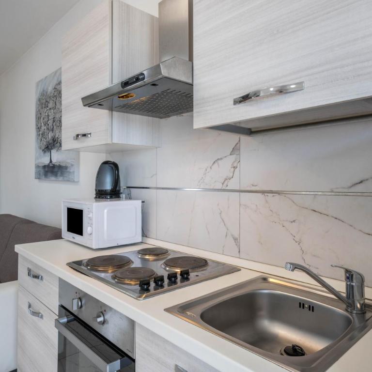Planet Suite 404 - Monolocale con Terrazza - 9