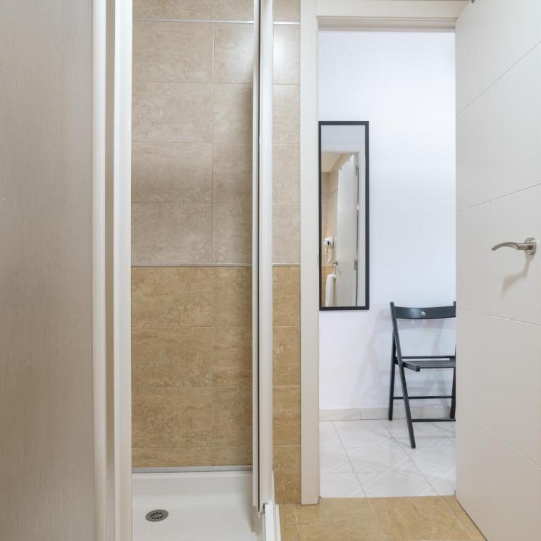 Hostal Avenida - Apartamento Superior de 1 dormitorio - 5