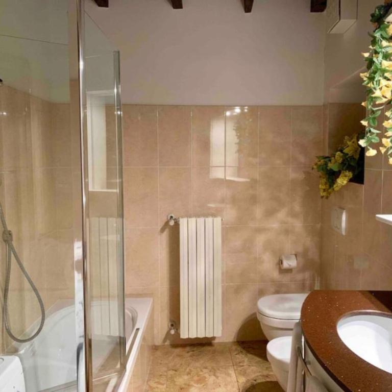Gorgeous 1 double bedroom apartment - Appartamento Superior con 1 Camera da Letto e Balcone - 10