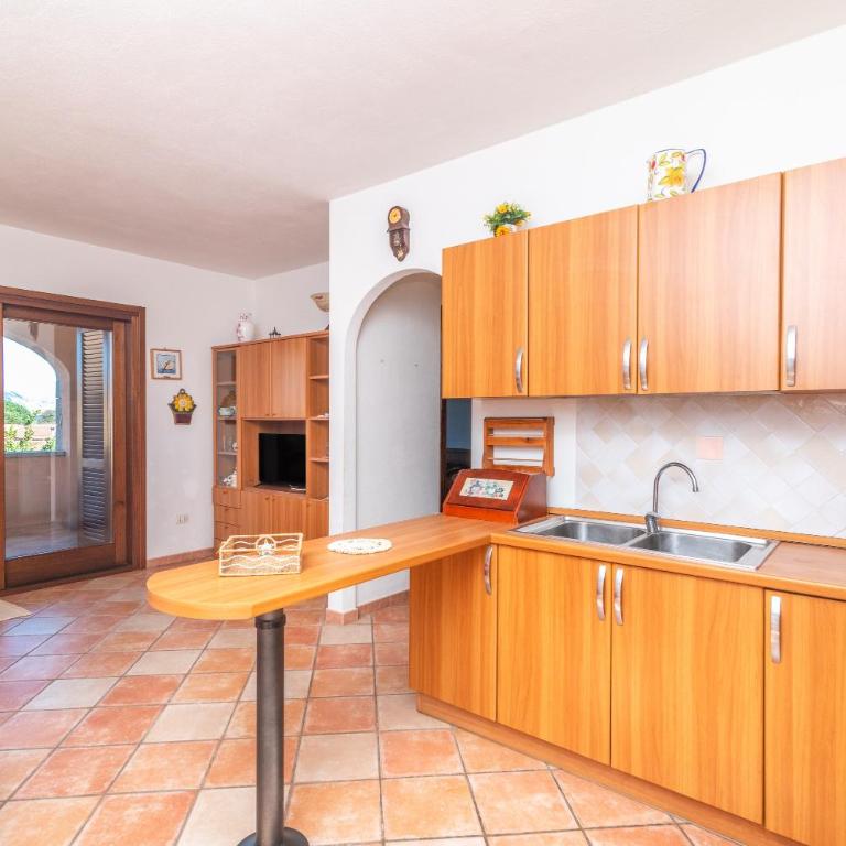 Appartamento I Lecci - Appartamento Deluxe con 2 Camere da Letto e Vista Giardino - 7