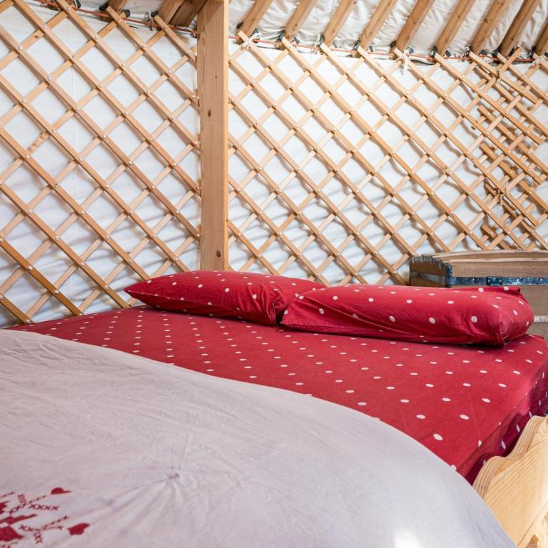 La yourte des Clapières - Chambre Quadruple avec Douche - 9