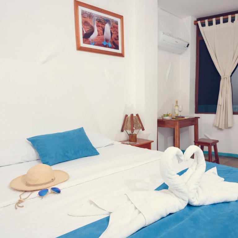 Galapagos Native - Standard Double Room - 10
