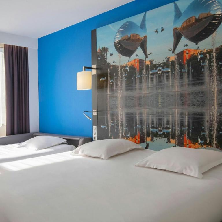 Nice Centre Hotel - Classic Queen Room with Sofa Bed and City View - 3