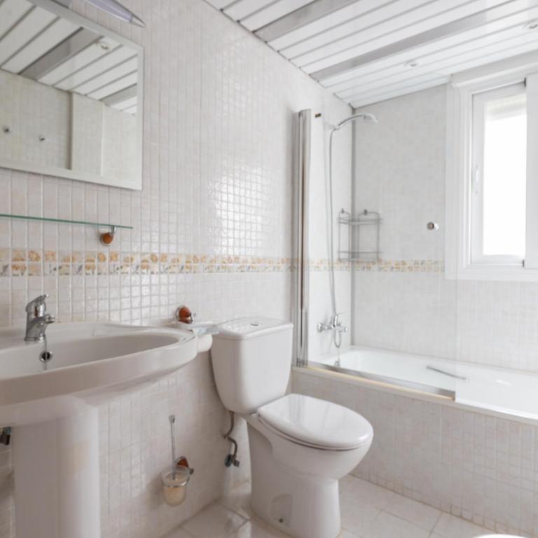 Apartamento Brisa de mar - Two-Bedroom Deluxe Apartment with Ocean View - 13