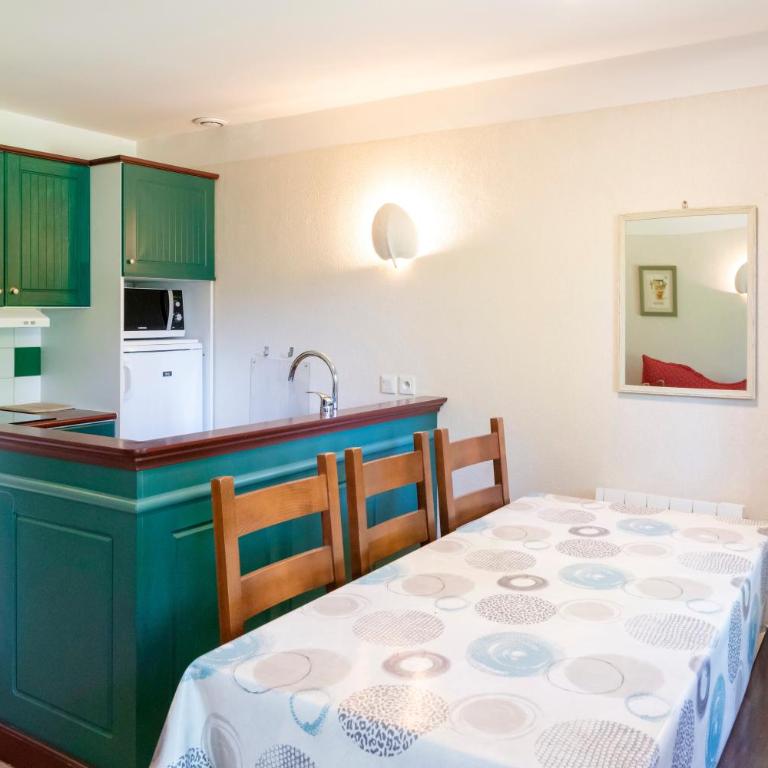 Domaine de Pinsolle - Maison 2 Chambres - 6