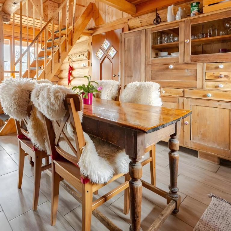 Naturstammhaus Almhütte - Haus mit 1 Schlafzimmer - 5