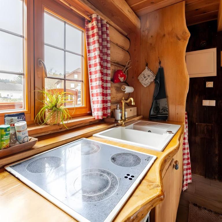 Naturstammhaus Almhütte - Haus mit 1 Schlafzimmer - 23