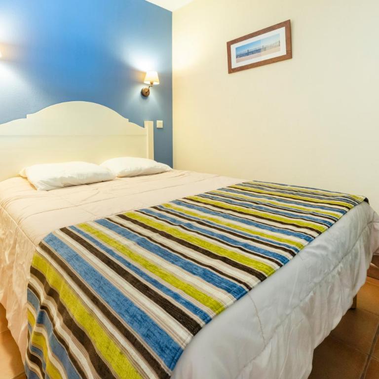 Domaine de Pinsolle - Two-Bedroom Deluxe Apartment with Garden View - 12