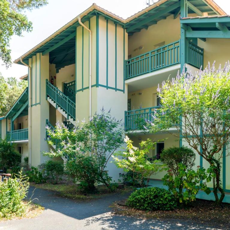 Domaine de Pinsolle - Two-Bedroom Deluxe Apartment with Garden View - 19